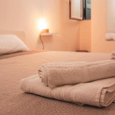 Casa Masaniello - Affittacamere Guesthouse In Historical Center Toledo Station Naples Luaran gambar