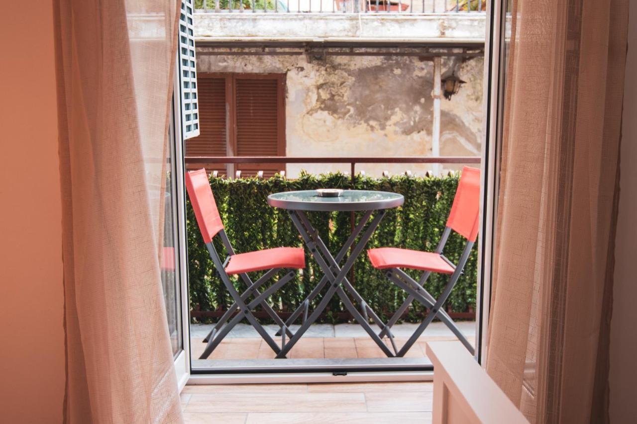Casa Masaniello - Affittacamere Guesthouse In Historical Center Toledo Station Naples Luaran gambar
